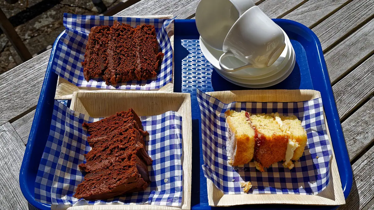 Cake Box – eggless cake shop in Dudley town centre